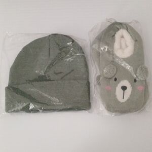BIZOU Green Beanie Hat and Socks Set